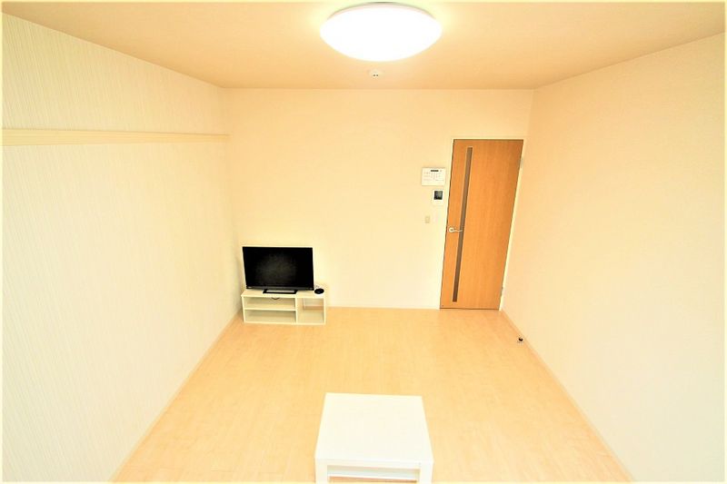 クレイノＡＫＩＮＡ 居間