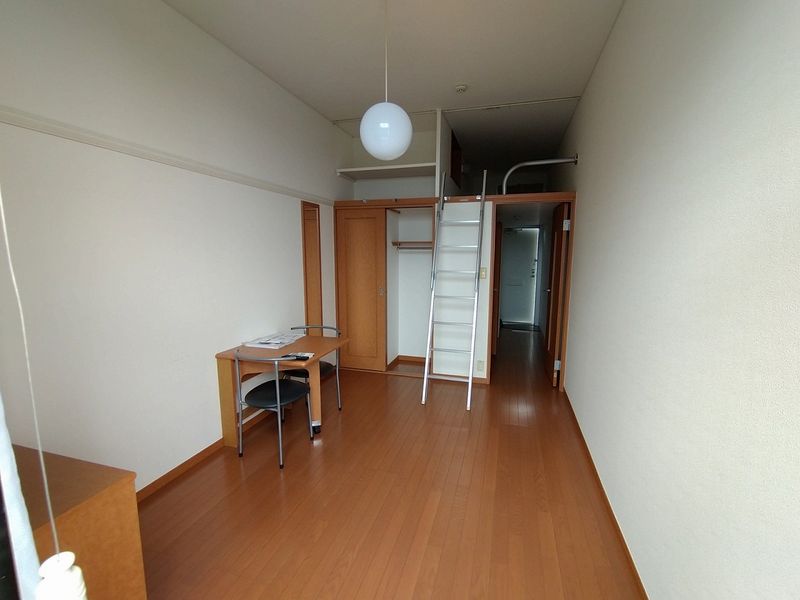 レオパレスエーゼⅢ 居間