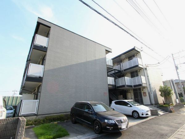 Bên ngoài leopalace Refined