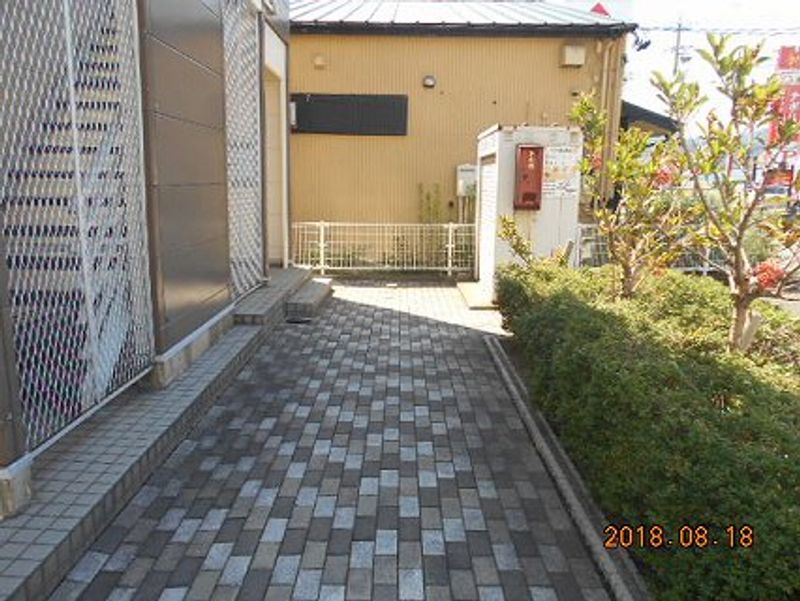 レオパレスグリーンアベニュー 庭