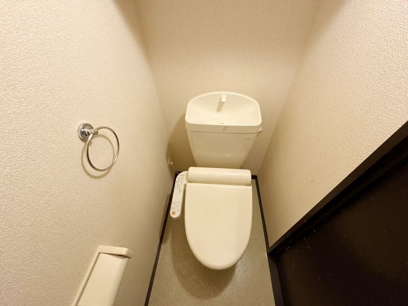 LEONEXT Sunheim Kawanaka Toilet