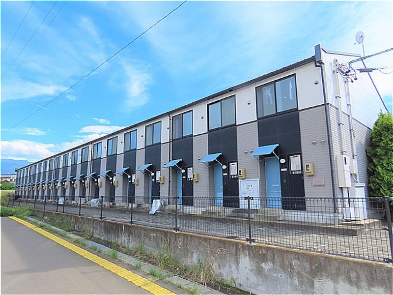 レオパレスマリンズＭＡＹＵ 外観