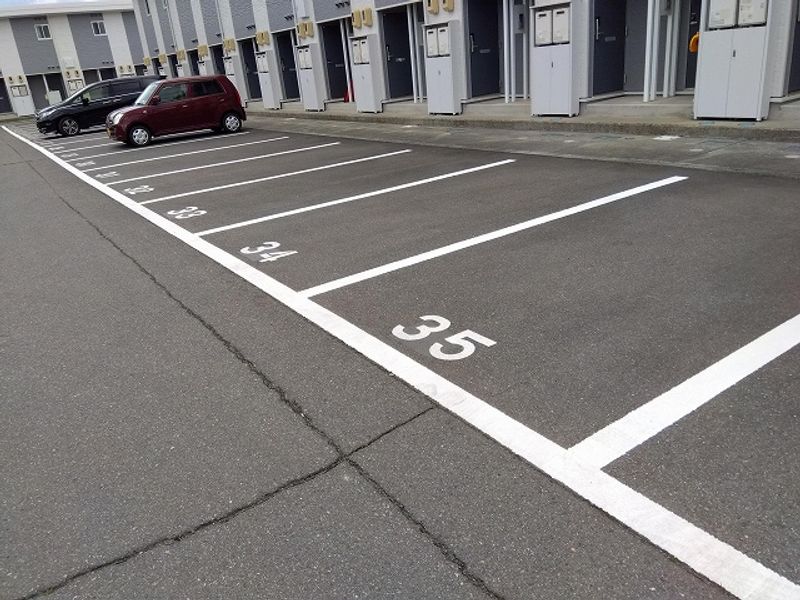レオパレスエクセル林泉寺　壱 駐車場