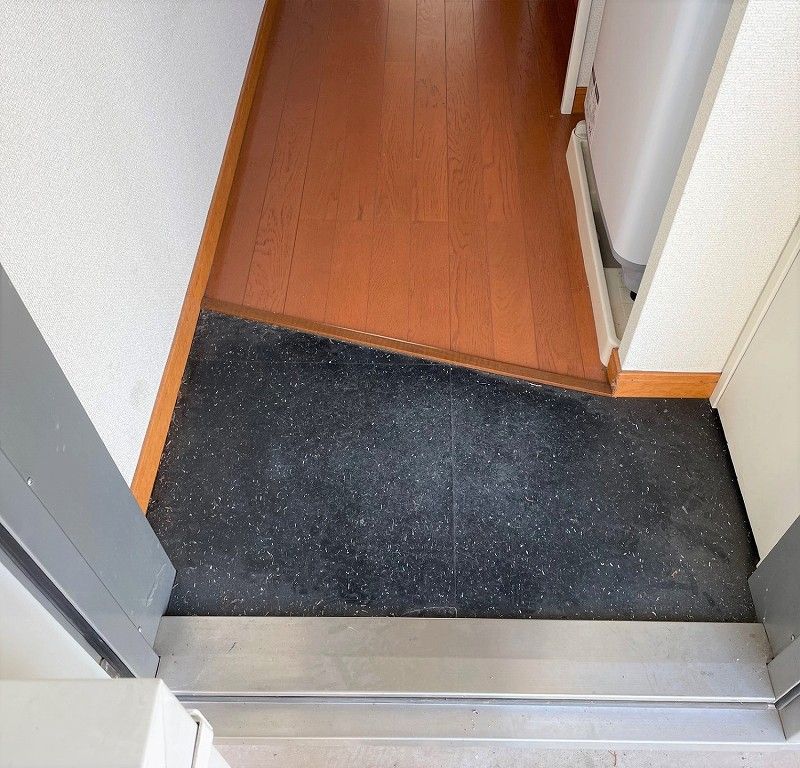 レオパレスブルーメハイム高田 玄関