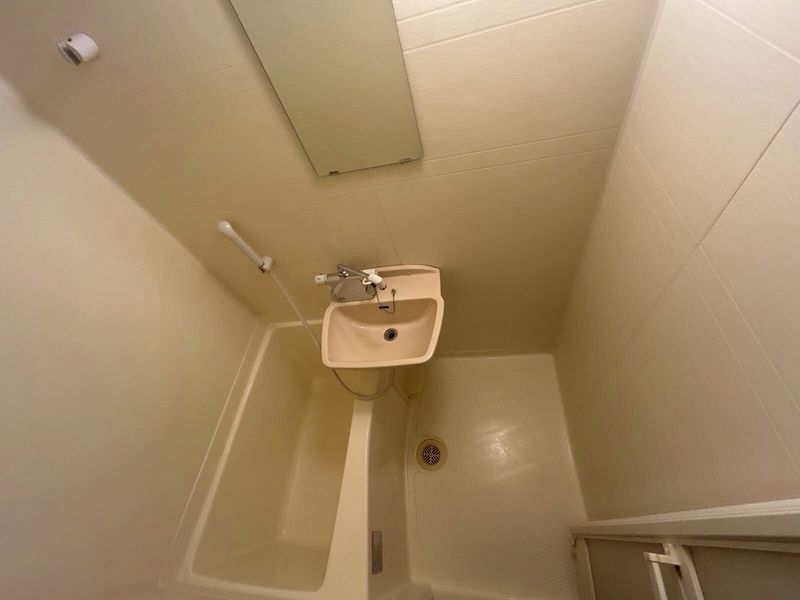 レオパレスサンチェリー 風呂