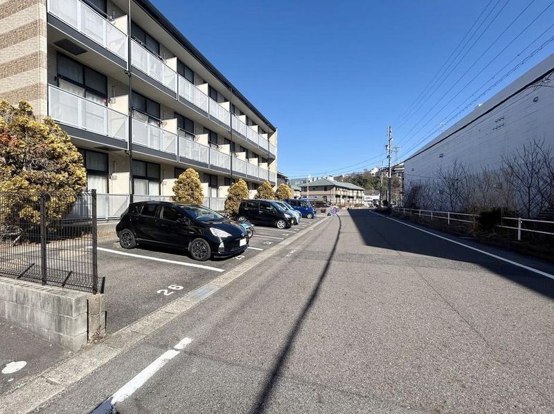 leopalace LOTUS A Parking lot