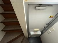 レオパレスラピュタ 玄関