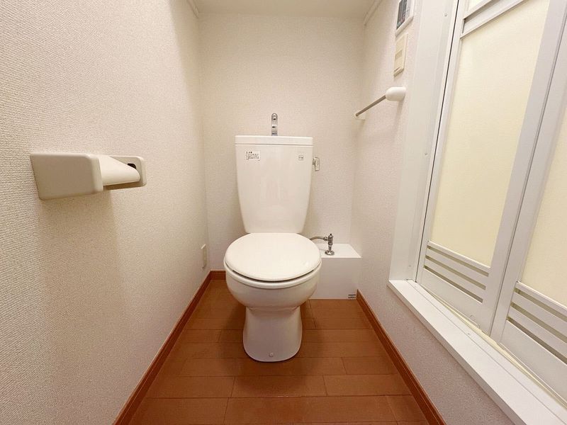 leopalace Pinus Toilet
