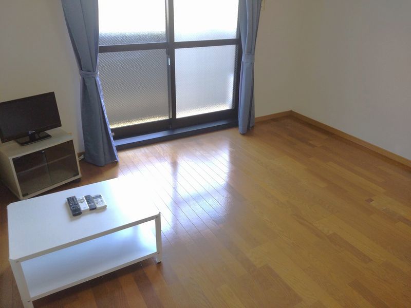 レオパレスグランＭ’ｓ 居間