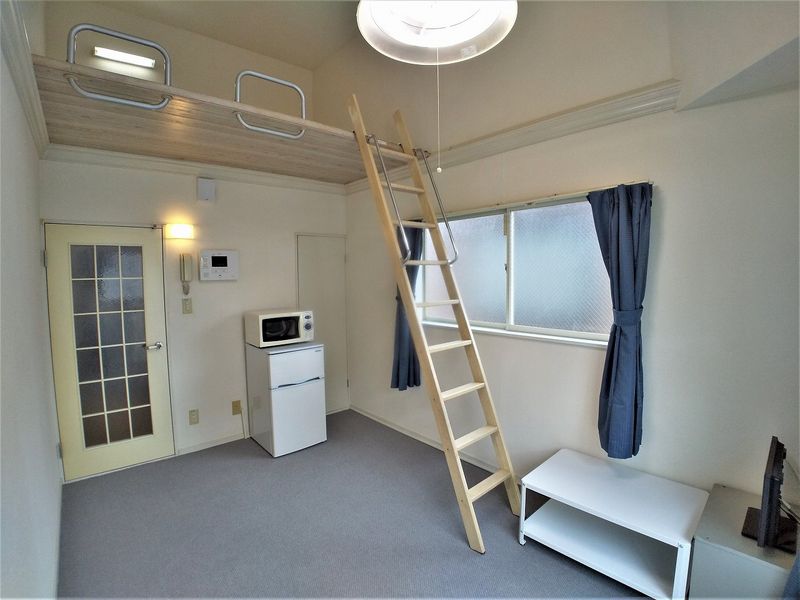 レオパレスＫｏｂａｙａｓｈｉ 居間