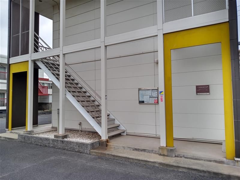 レオパレスパークハイム エントランス