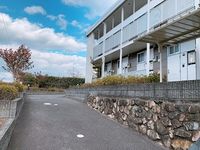 レオパレスいづみ エントランス