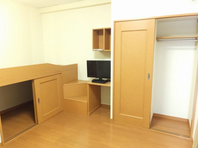 レオパレス横田レジデンス 収納