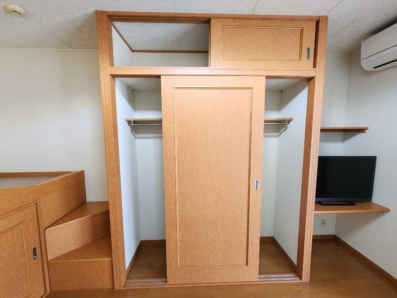 レオパレスＴＡＫＡＲＡ浅川 収納