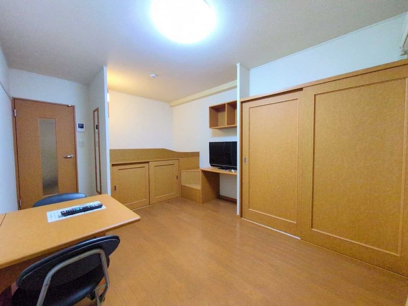 レオパレスさくらＢ 居間