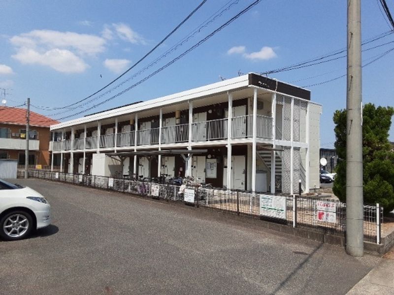レオパレスアムールⅡ 外観