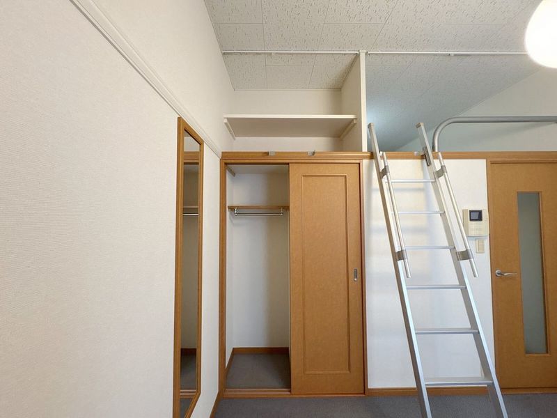 レオパレス船橋日大前 収納