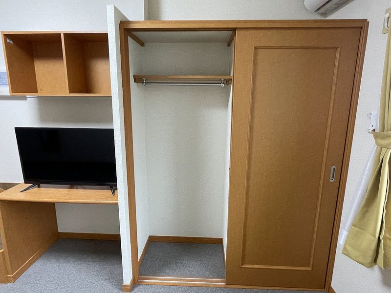 レオパレスポラリス 収納