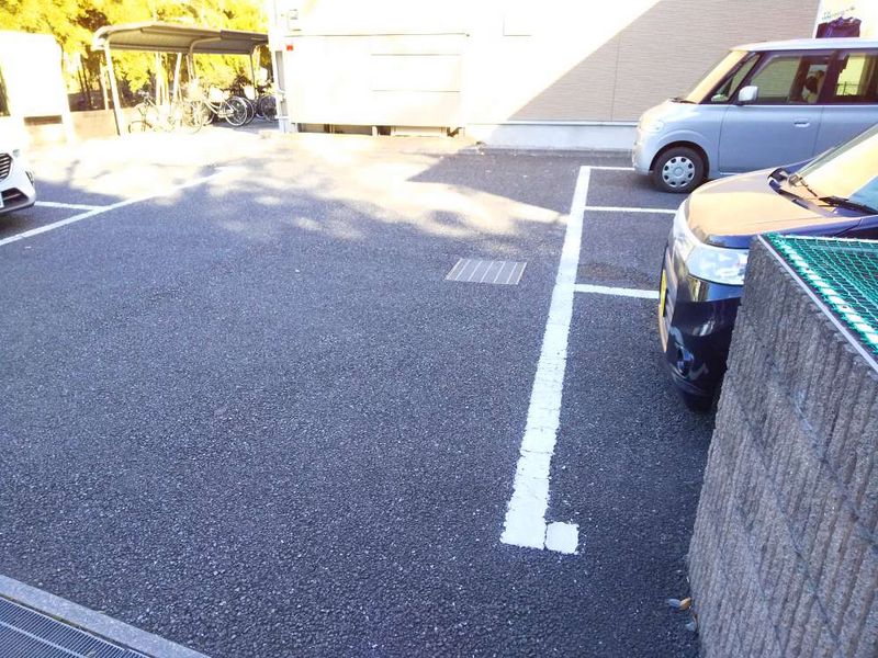 レオパレスクレイン川越 駐車場
