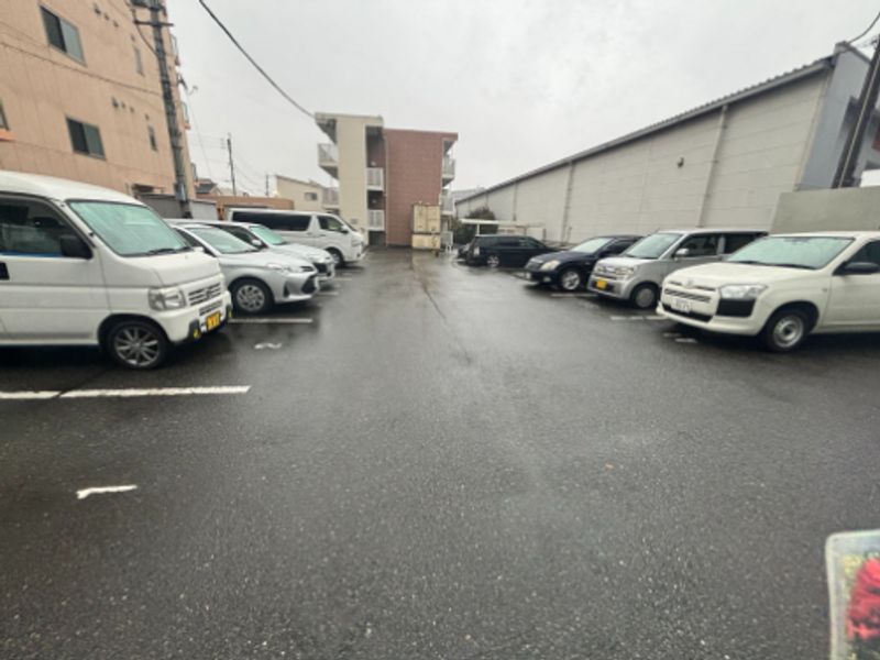 レオパレスＧＯＳＡＭＡＲＵ 駐車場