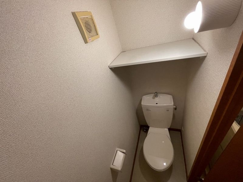 レオパレスセレッソ トイレ