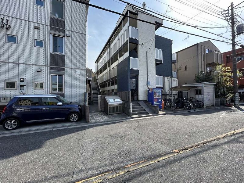 レオパレスセディチ 外観