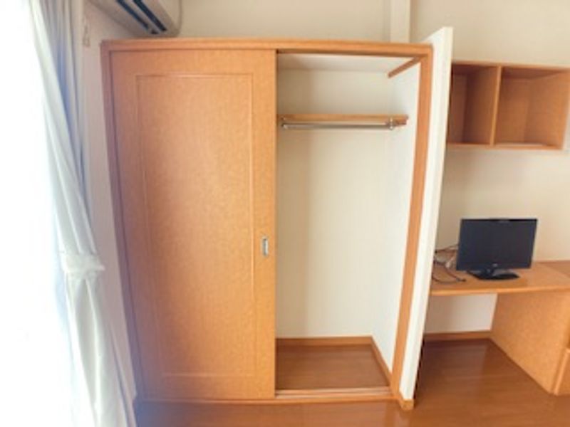 レオパレスアクティ 収納