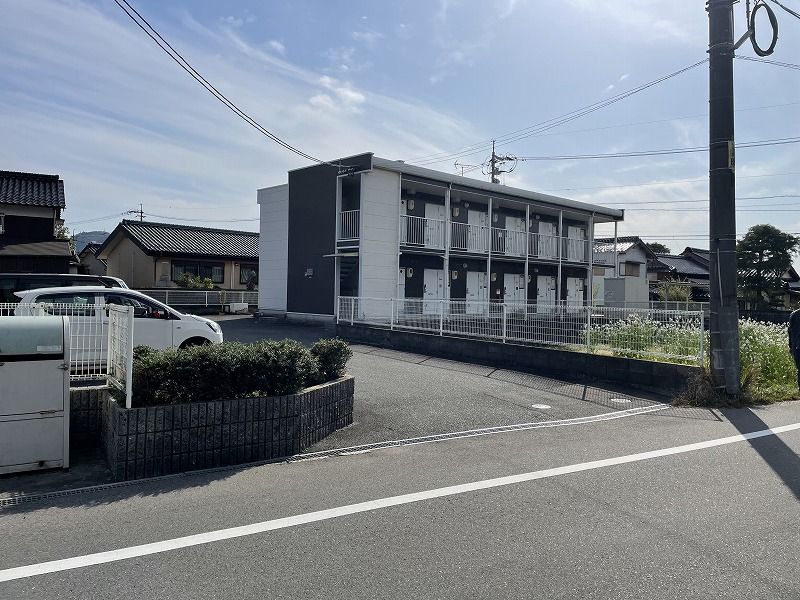 レオパレスＳＫ 駐車場