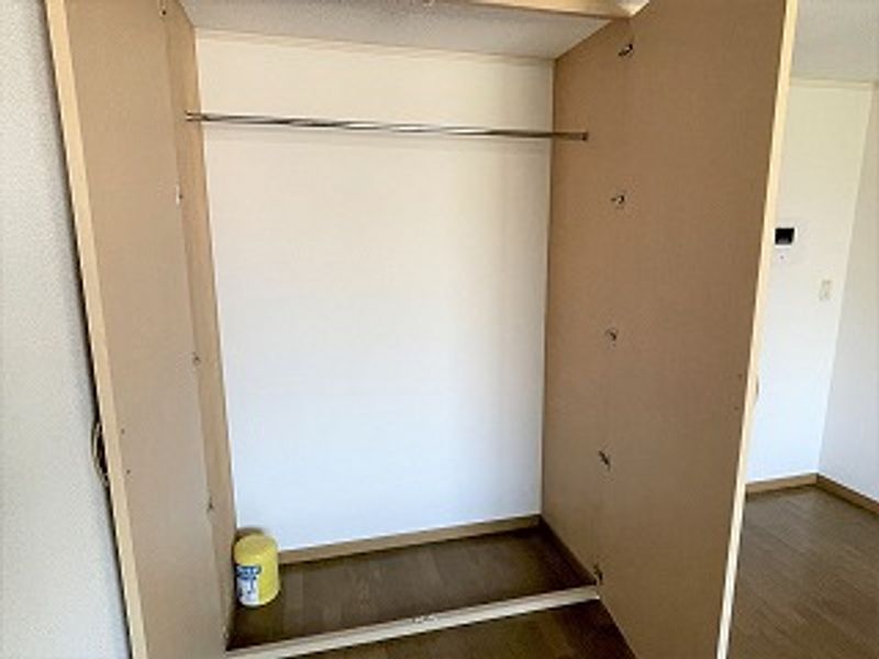 レオパレスフローラ 収納