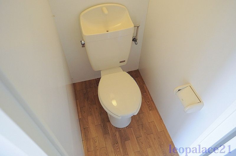 レオパレス東淡路 トイレ