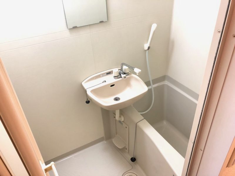 レオパレスすずしろ 風呂