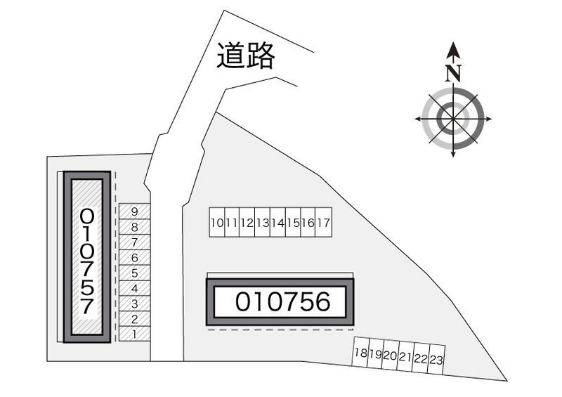 レオパレスシティーＢ 駐車場