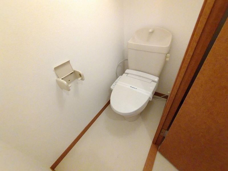 レオパレスグリーンパークアオキ トイレ
