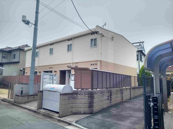 レオパレスプリムヴェール 外観