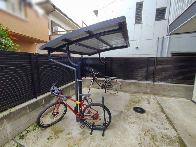 レオパレスＢＲＩＳＥ関町東 共用部分