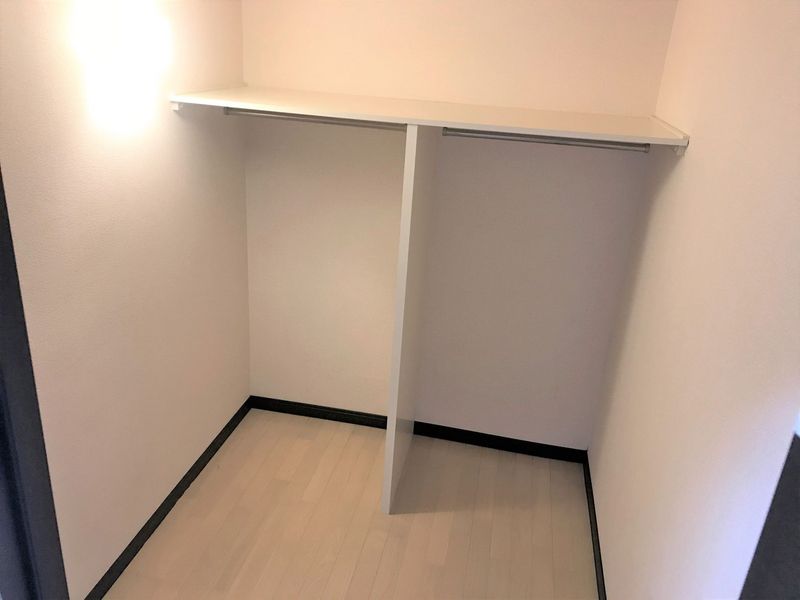 LEONEXT Salire III Storage