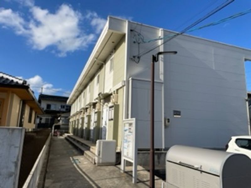 レオパレスグリーンパレス 外観