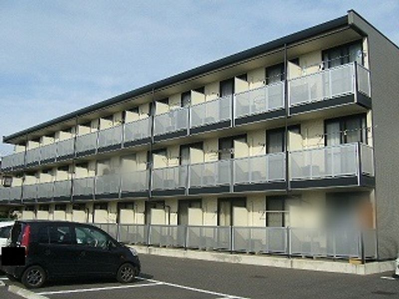 レオパレスクイーンハイツ小山 外観