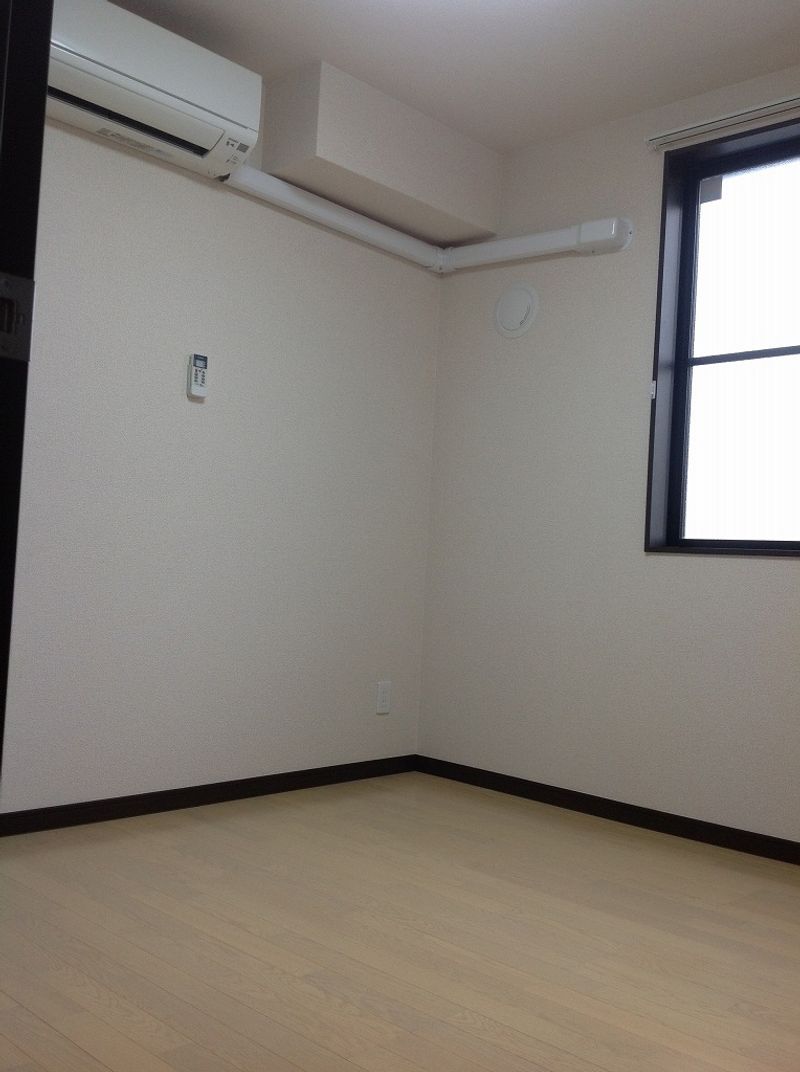 レオネクスト和 居間