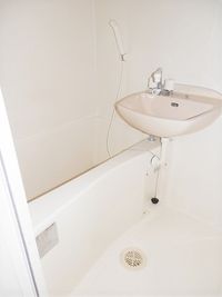 レオパレスコンフォースオマタ 風呂