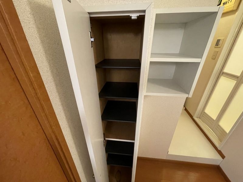 レオパレスアゼリア その他