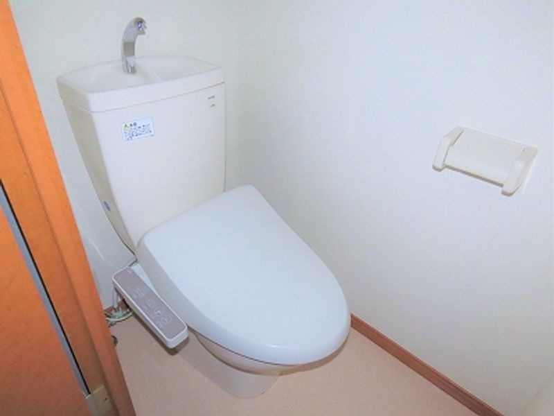 レオパレス満 トイレ