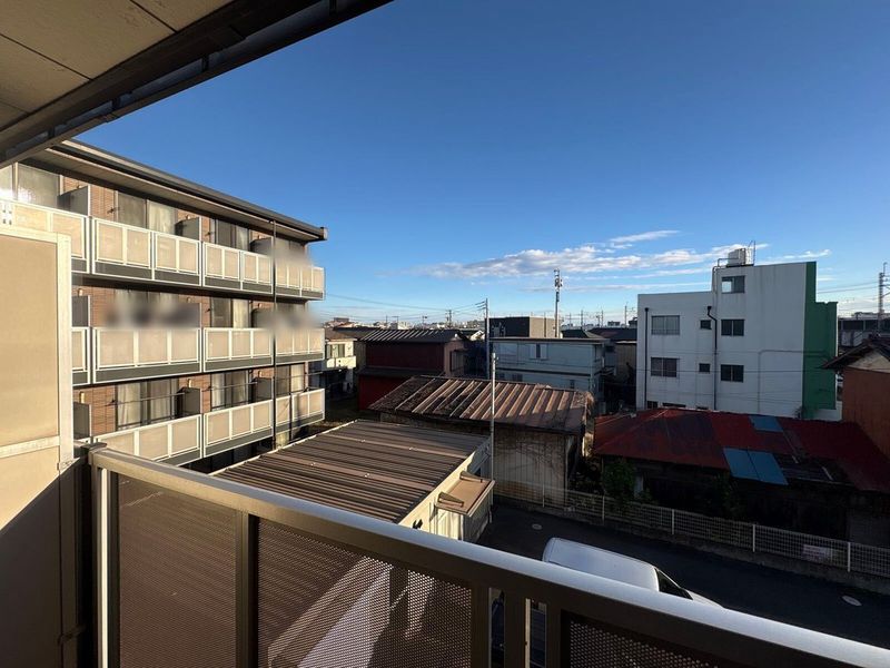 leopalace Harbor Side W View