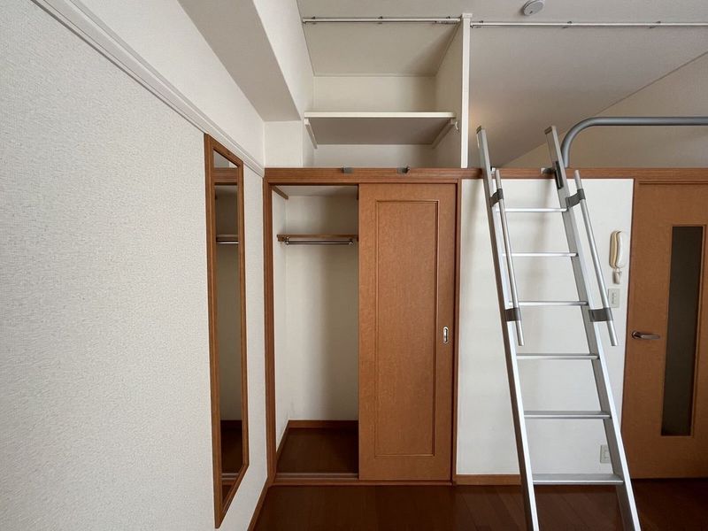 レオパレスドリーム田中２１ 収納