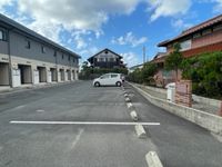 レオパレス白枝 駐車場