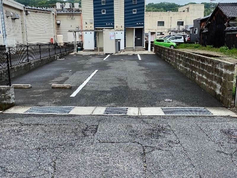 レオネクストヴィラ東町 駐車場