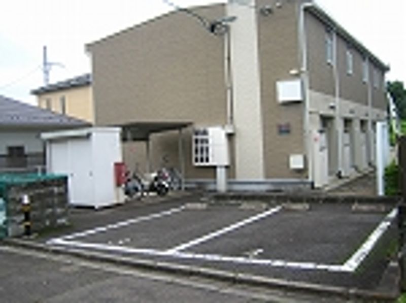 レオパレスＭＯＲＴＯＮ 駐車場