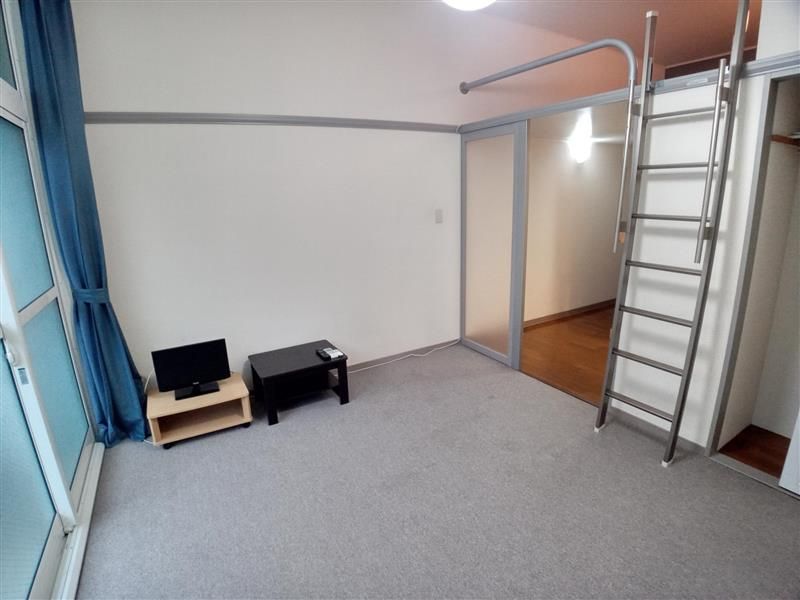 レオパレスネイチャー 居間