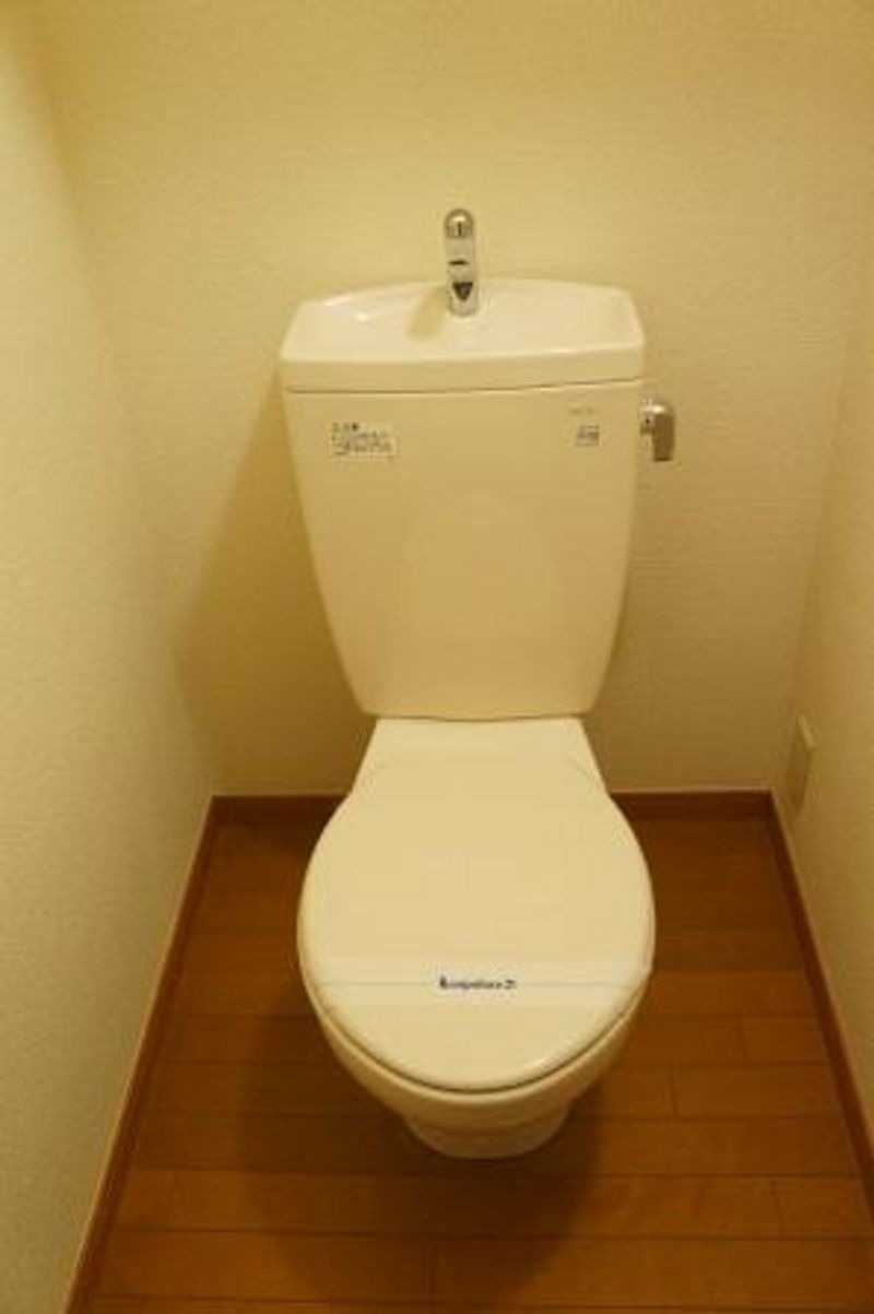 レオパレスＣａｌｍ戸倉Ⅰ トイレ