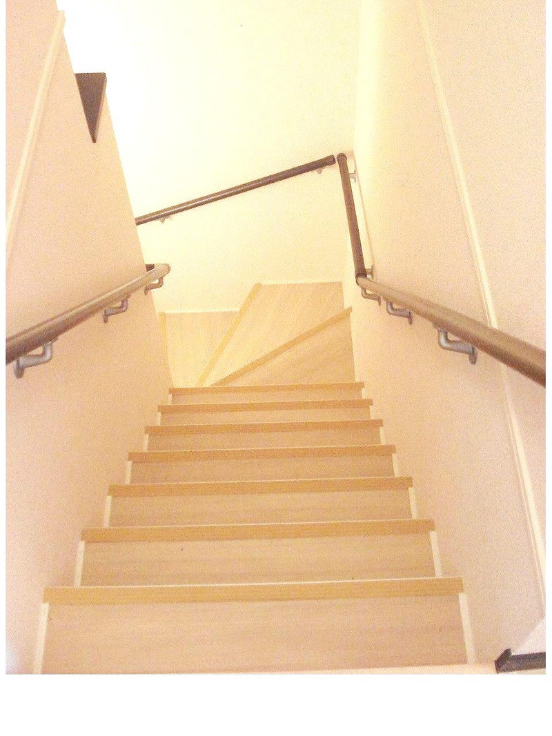 LEONEXT Linden House Other